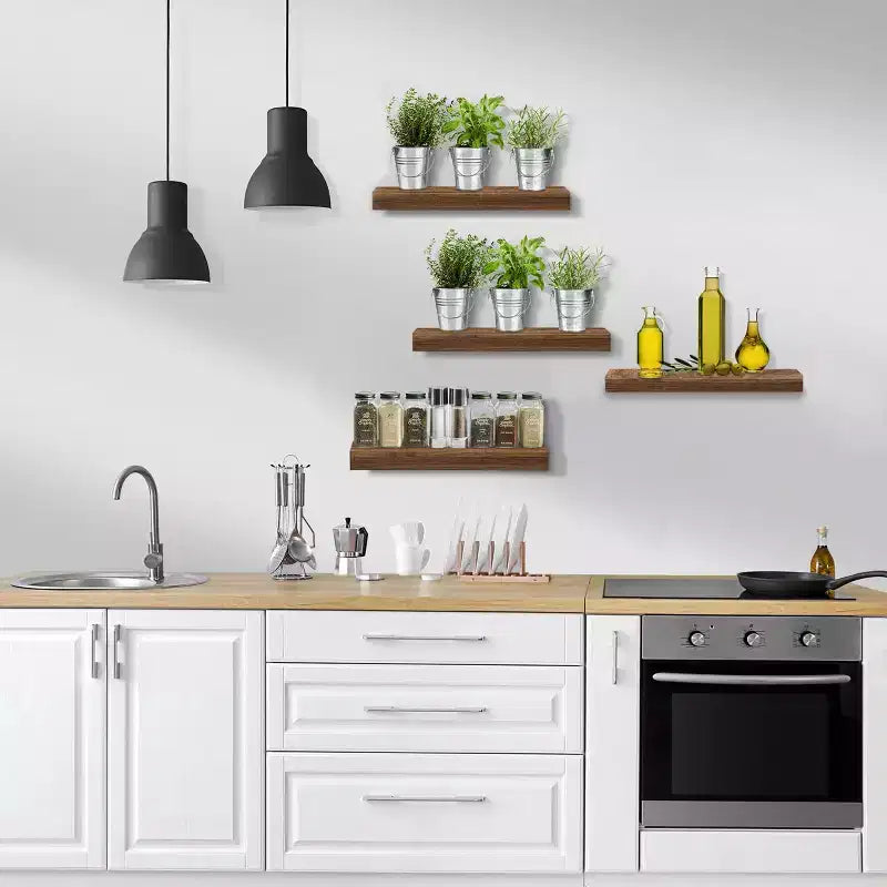 Lot de 4 étagères murales flottantes – pour ranger et exposer des pièces d'ornement, des objets de décoration intérieure et d'autres objets de valeur