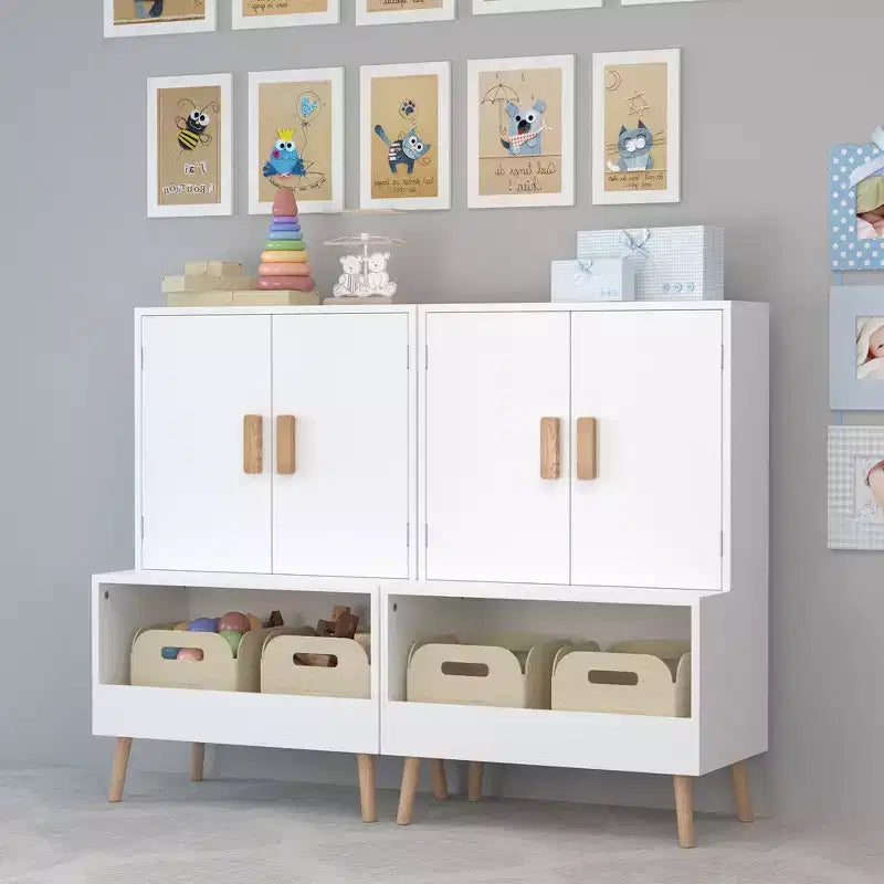 Meuble de rangement pour jouets pour enfants avec portes et étagère ouverte, organiseur moderne avec pieds en bois naturel - Blanc
