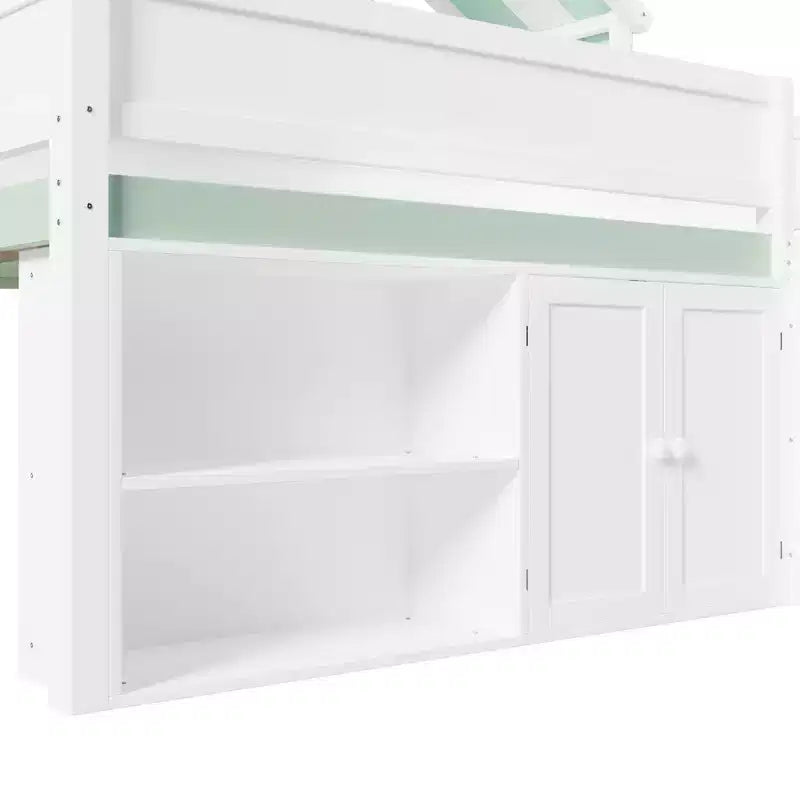 Lit mezzanine pleine grandeur, design inspiré d'une maison avec toit à baldaquin et armoire de rangement