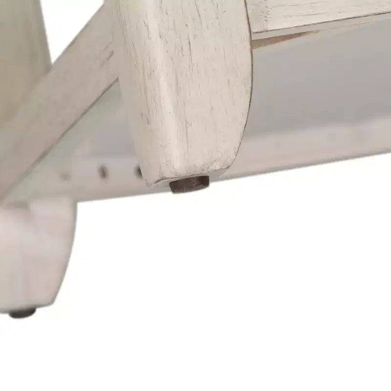 Table d'appoint de style rustique avec panier, blanc antique et plateau couleur châtaigne